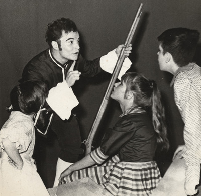 Sc&egrave;ne de la pi&egrave;ce Les Aventures de Kito (1965)