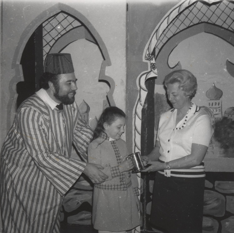 30&nbsp;000&egrave;me spectatrice de la Compagnie des Trouv&egrave;res (1969)