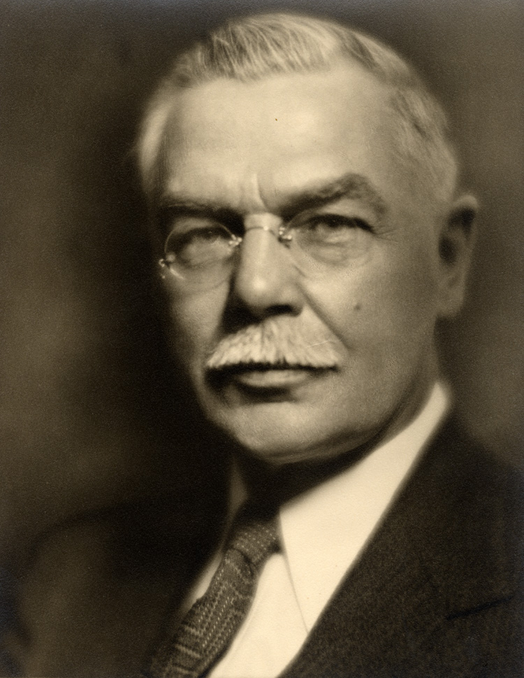 Dr Paul-&Eacute;mile Rochon